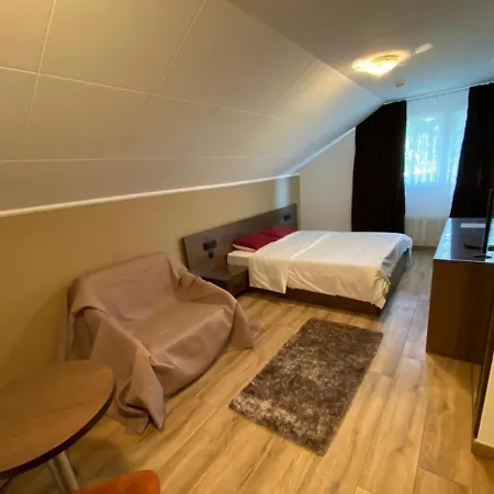 Des Fleurs Motel