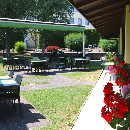 Des Fleurs 3* Servion