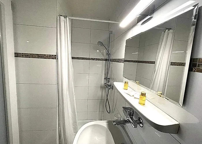 Des Fleurs Motel Servion